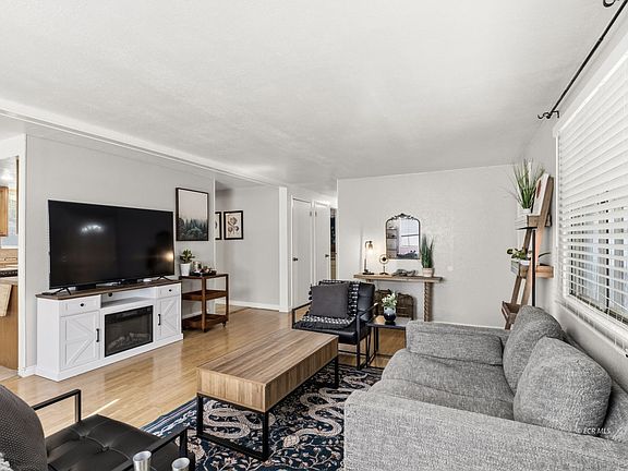 5th image of 841 Northside Dr