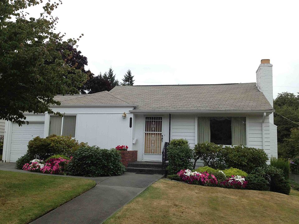 2nd image of 3322 NE 80th St