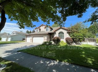 241 Hampton Ln, Idaho Falls, ID 83404