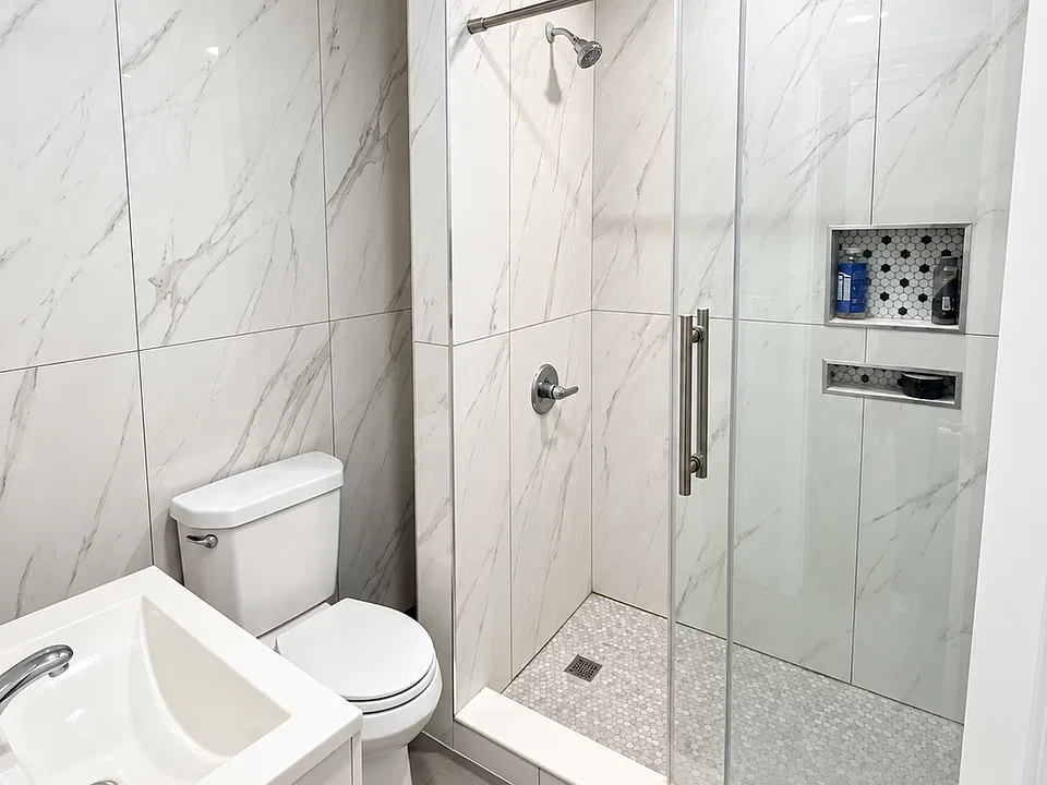 311 Clinton Ave #305
