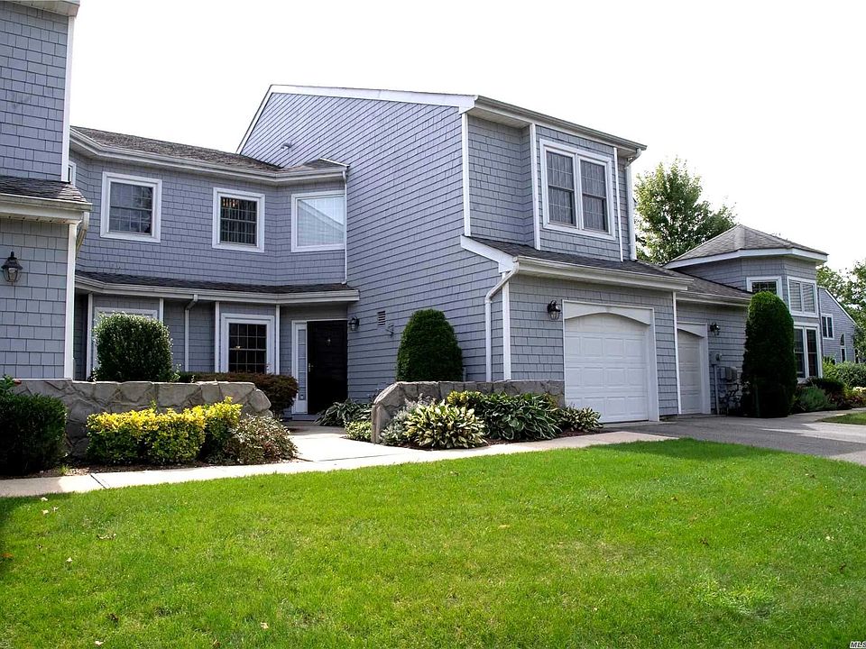 1st image of 151 Lakebridge Dr