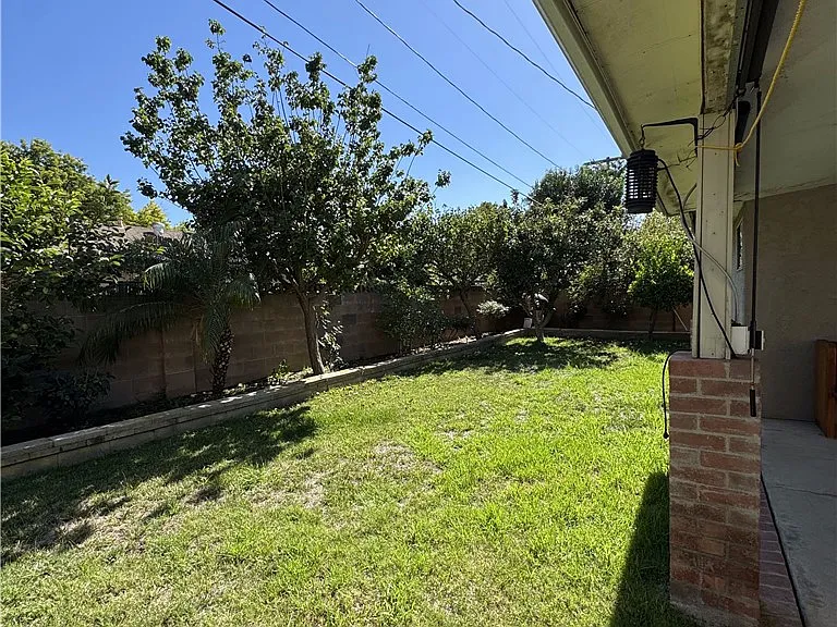 12954 Bosworth St — Photo 20