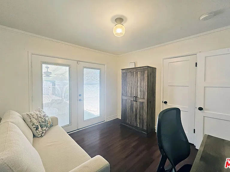 436 N Cordova St — Photo 20