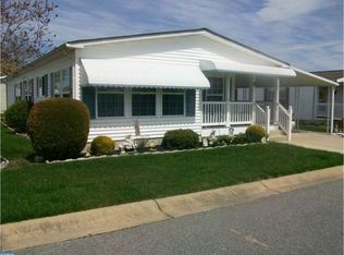 560 Homewood Ln, Williamstown, NJ 08094