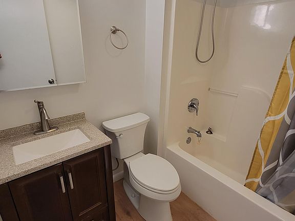 4th image of 98 Sullivan St APT 1