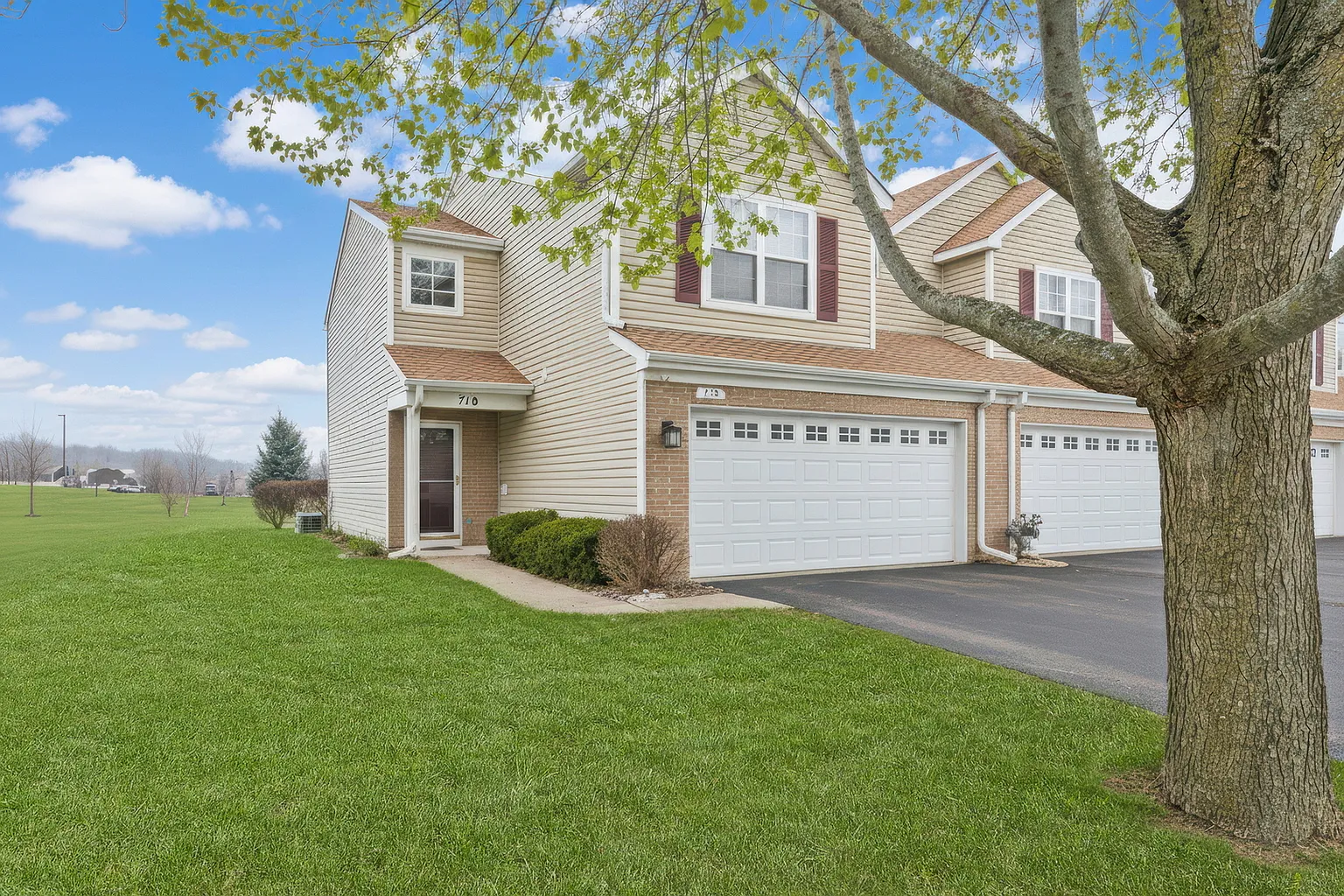 718 Baxter Ct photo 1
