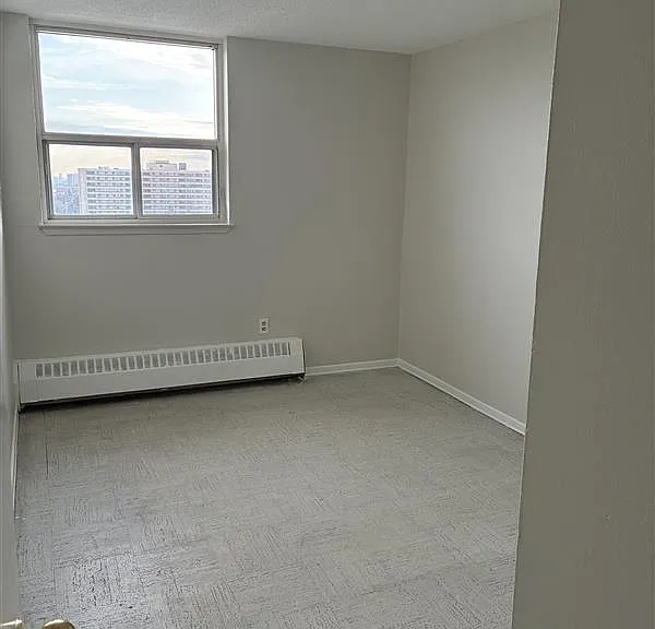 2900 Jane St — Photo 4