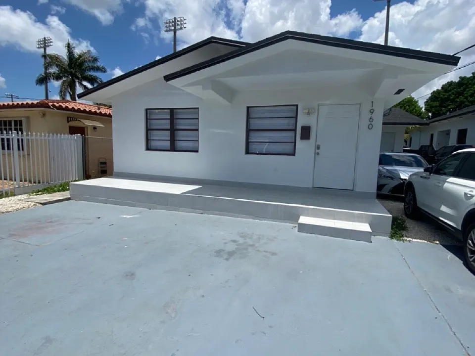 1960 NW 22nd Pl #1960