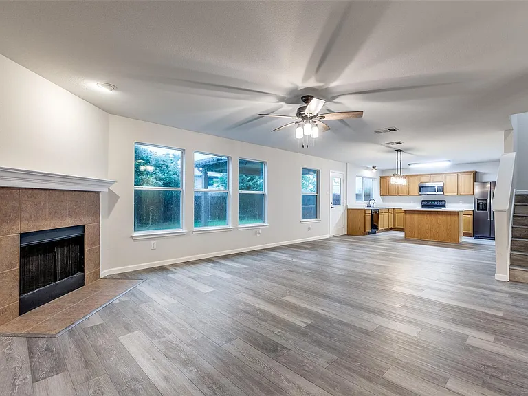 1817 Heron Dr — Photo 10