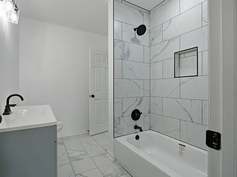 313 S Walnut St — Photo 6
