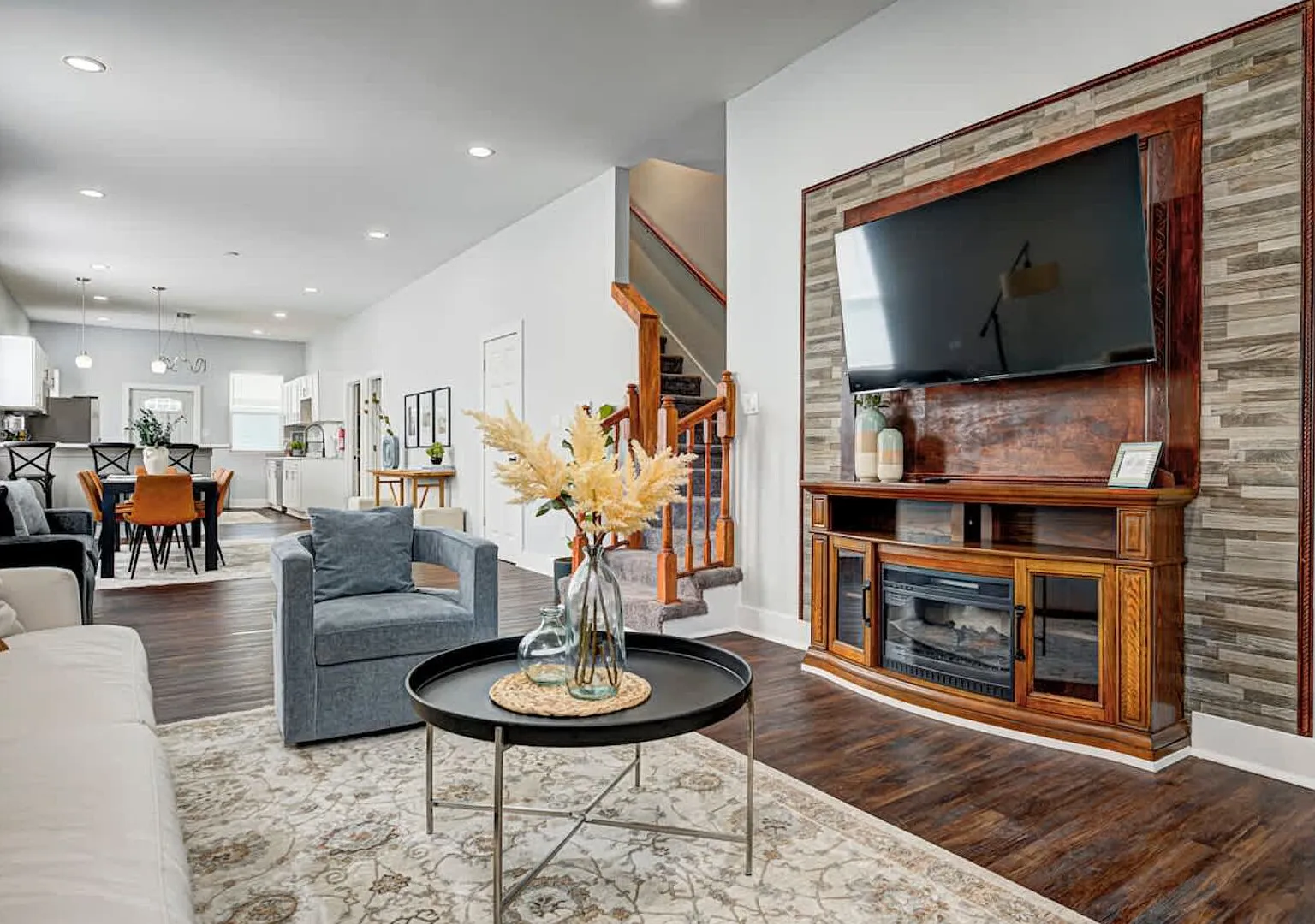 Spacious 5BR Bungalow with En-Suites — Photo 1
