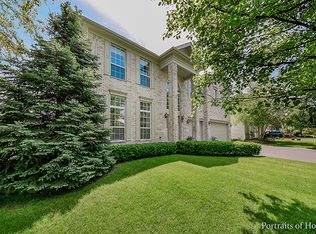 952 Commons Rd, Naperville, IL 60563