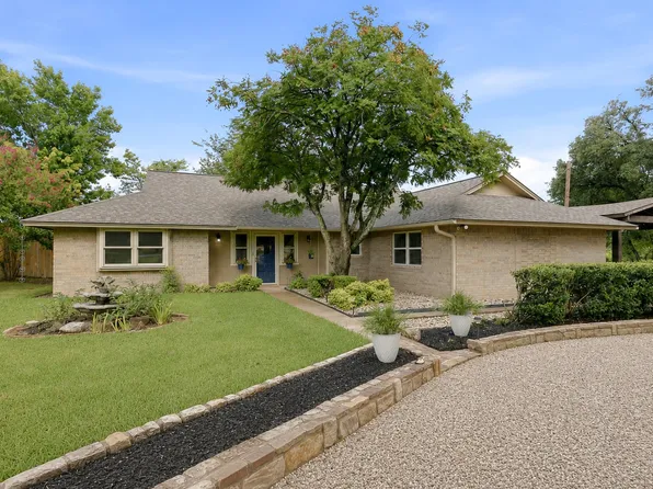 505 Queensway Rd, Willow Park, TX 76087
