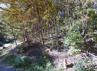 Cedar Rd, Pigeon forge, TN 37863