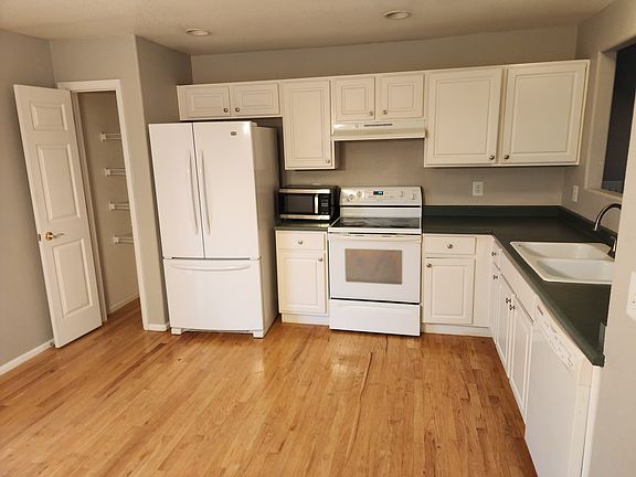 2nd image of 1894 Dove Creek Cir