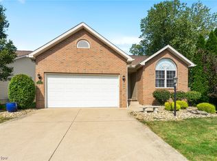 130 Royal Troon Dr SE, Warren, OH
