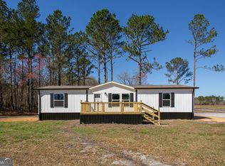 524 Smith Rd, Waycross, GA 31503