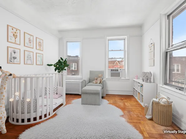 577 East 94th Street image 5 of 10