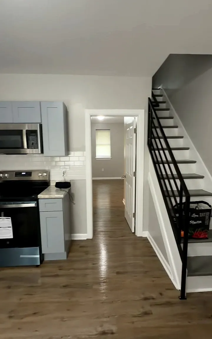 1 bed, $750 — Photo 1