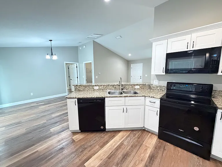 16513 SW 22nd Terrace Rd — Photo 7