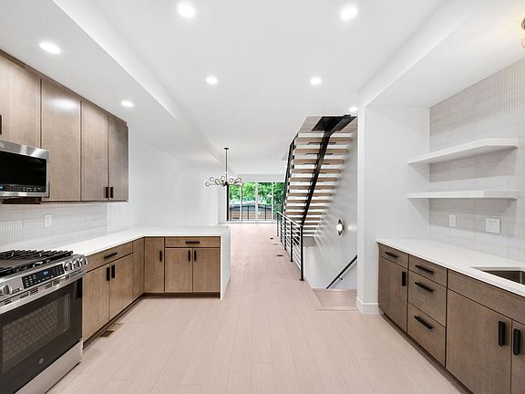 2nd image of 6979 W 37th Ave
