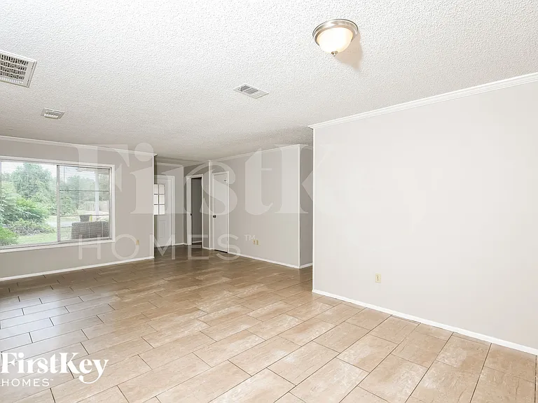 2278 Hialeah St NE — Photo 3