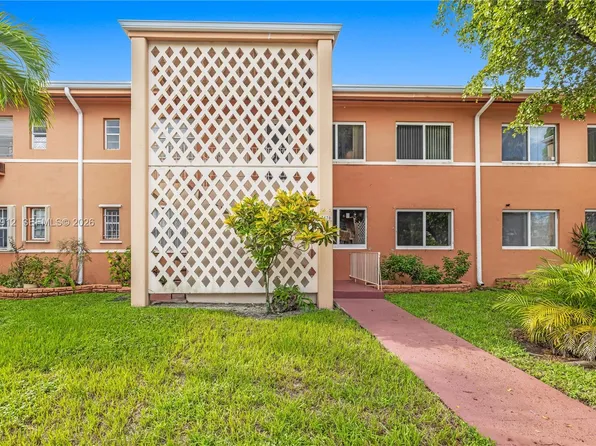 3470 SW 10th St #10B, Miami, FL 33135