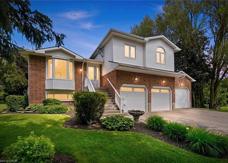 1st image of 170 Elmslie Pl