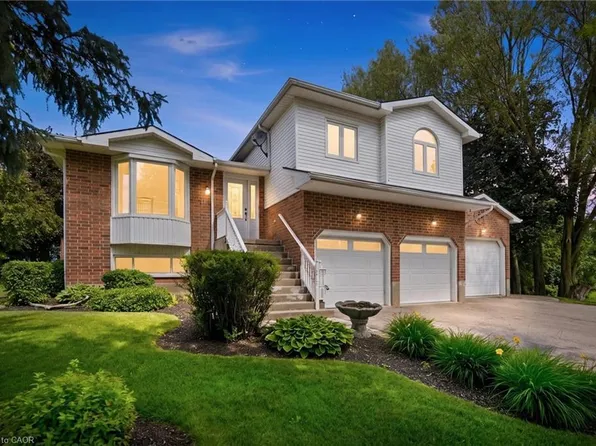 170 Elmslie Pl, Centre Wellington, ON N0B 1S0