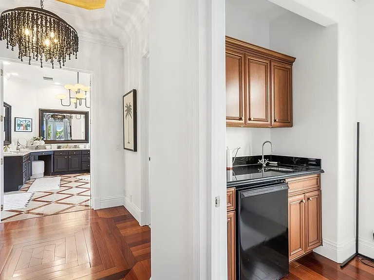 350 E Ocean Ave — Photo 39