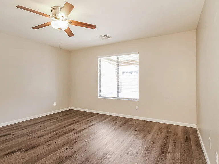 1044 S 239th Ln — Photo 8