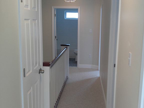 4th image of 236 1st Ave