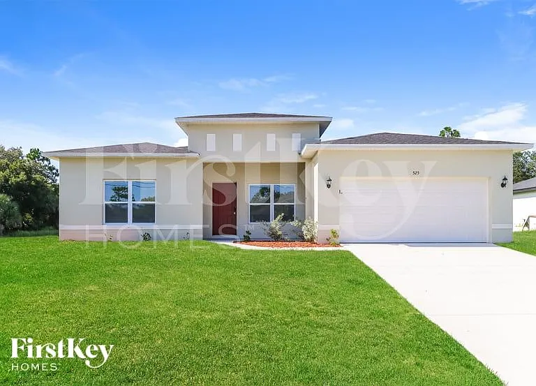 525 Garbelmann St SW — Photo 1