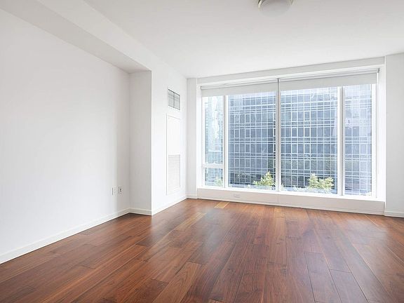 5th image of 1 W End Ave #8A