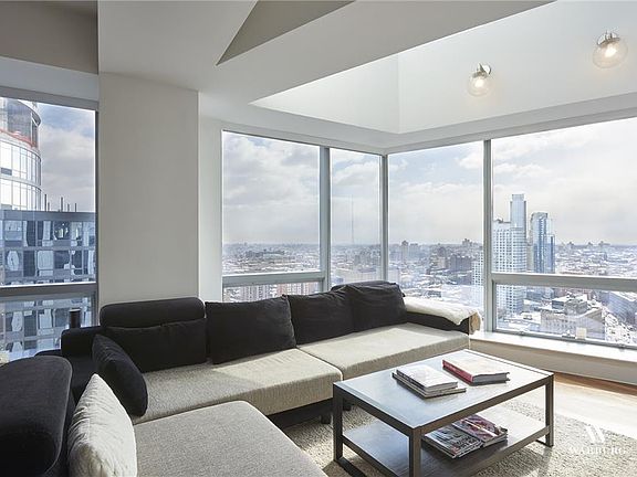 2nd image of 150 Myrtle Ave #3007