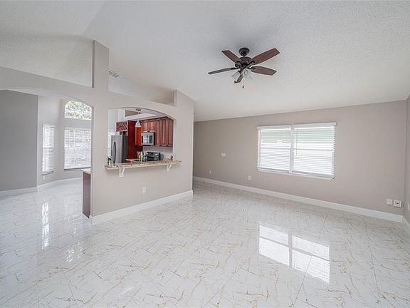 4th image of 10201 VISTA COVE LANE