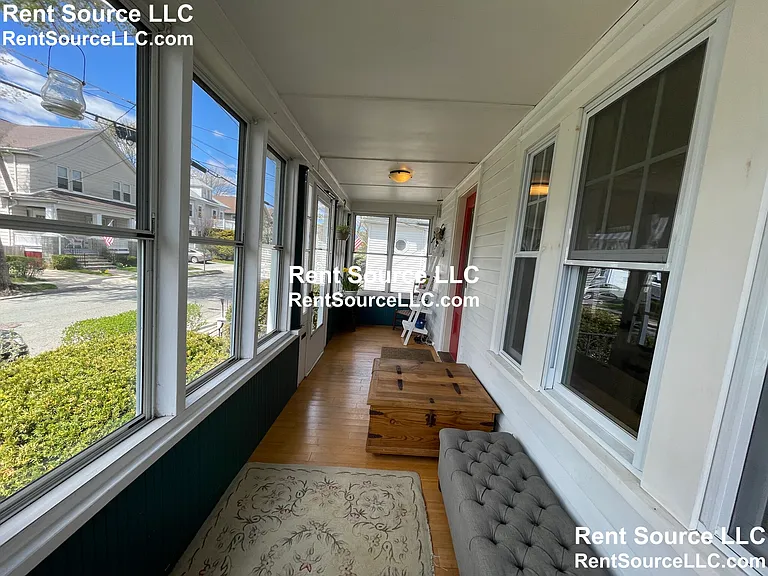19 Tyler Ave — Photo 23