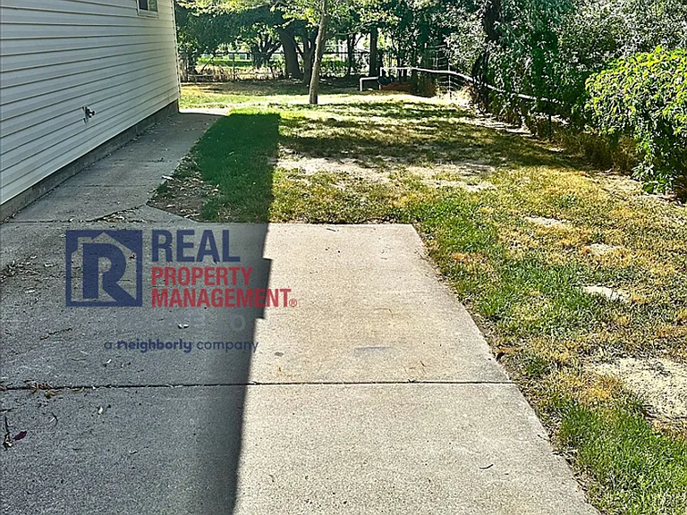 1420-1422 Jensen St — Photo 13