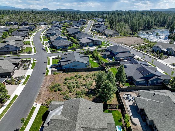 2nd image of 60885 SW Deer Creek Pl