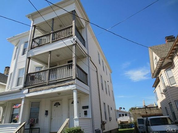 5th image of 133-135 Ash St