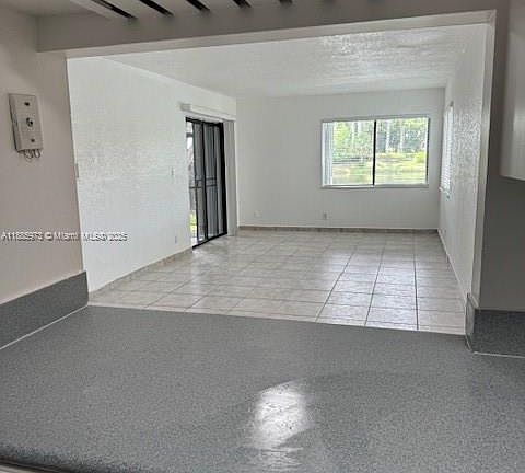 3rd image of 153 Lakeview Dr