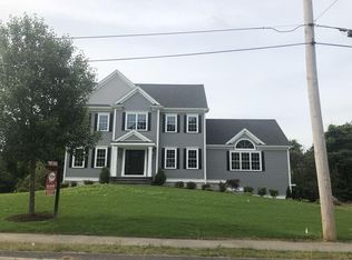23 Lois Ct, Attleboro, MA 02703
