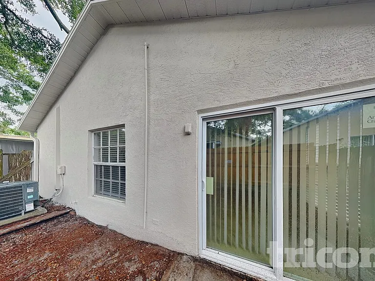 682 Channing Dr — Photo 15
