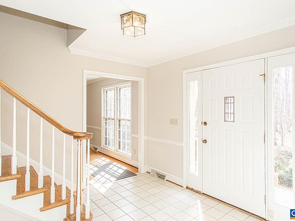 5th image of 750 Lochridge Ln