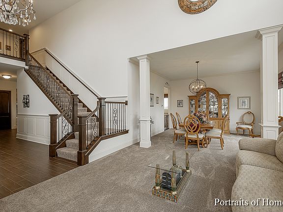 5th image of 15515 Jeanne Ln
