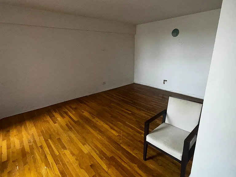 2170 University Ave #4S — Photo 2