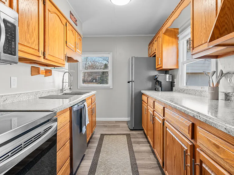 1122 Winthrop Ln — Photo 29