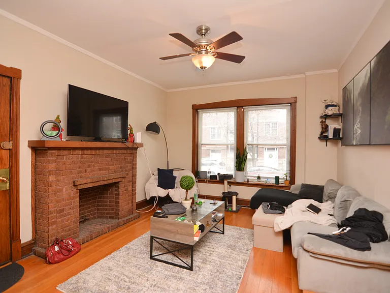 1609 W Grace St #1 — Photo 7