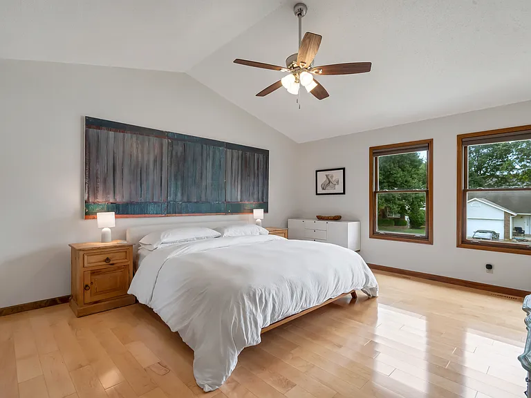908 Burn Oak Dr — Photo 42