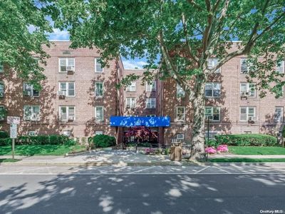 444 Middle Neck Road #3I, Great Neck, NY, 11023